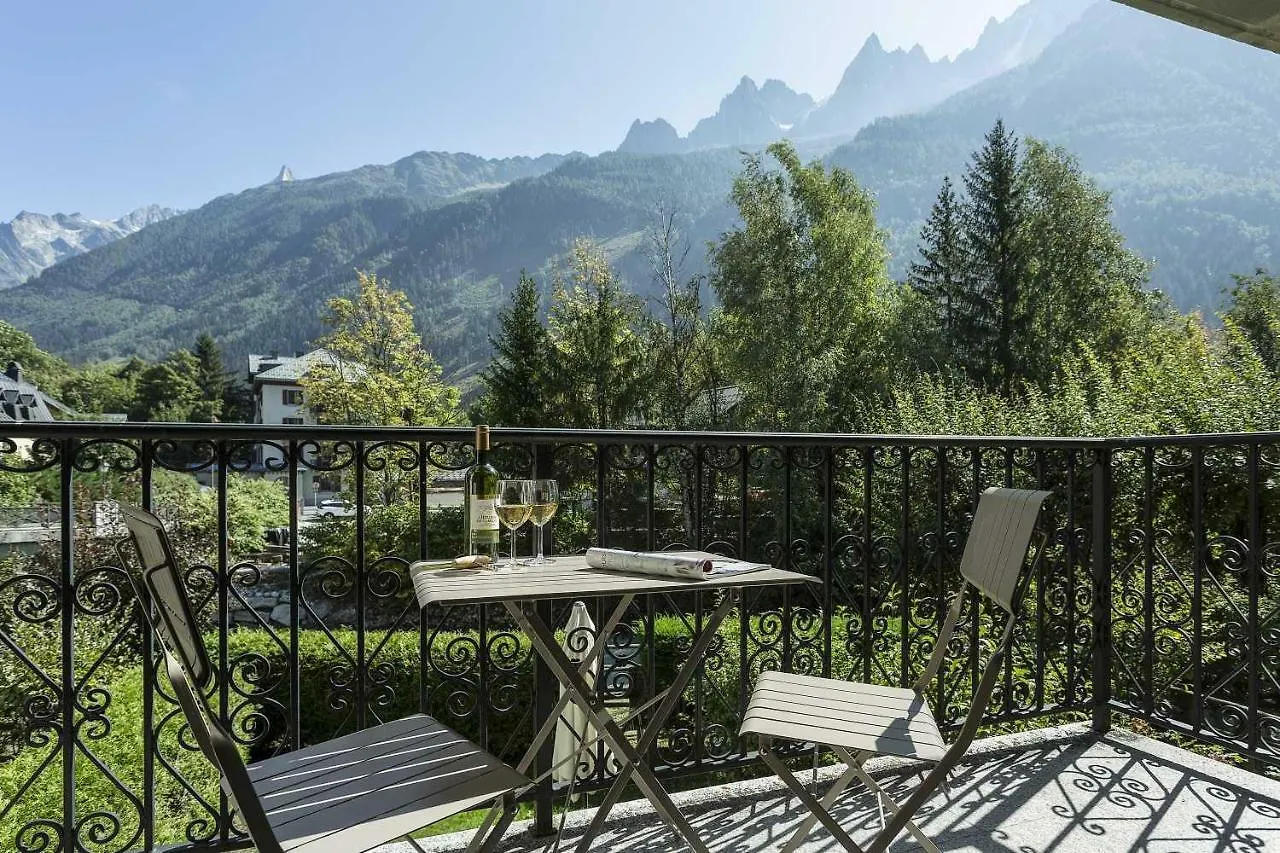 Apartment Ensa - Alpes Travel - Central Chamonix - Sleeps 4 Frankrike