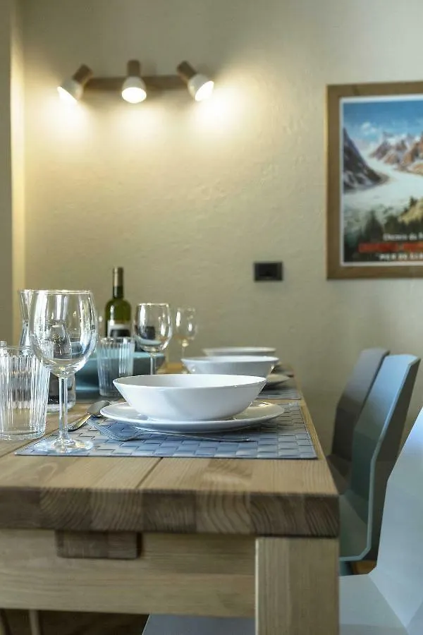Apartment Ensa - Alpes Travel - Central Chamonix - Sleeps 4 0*,